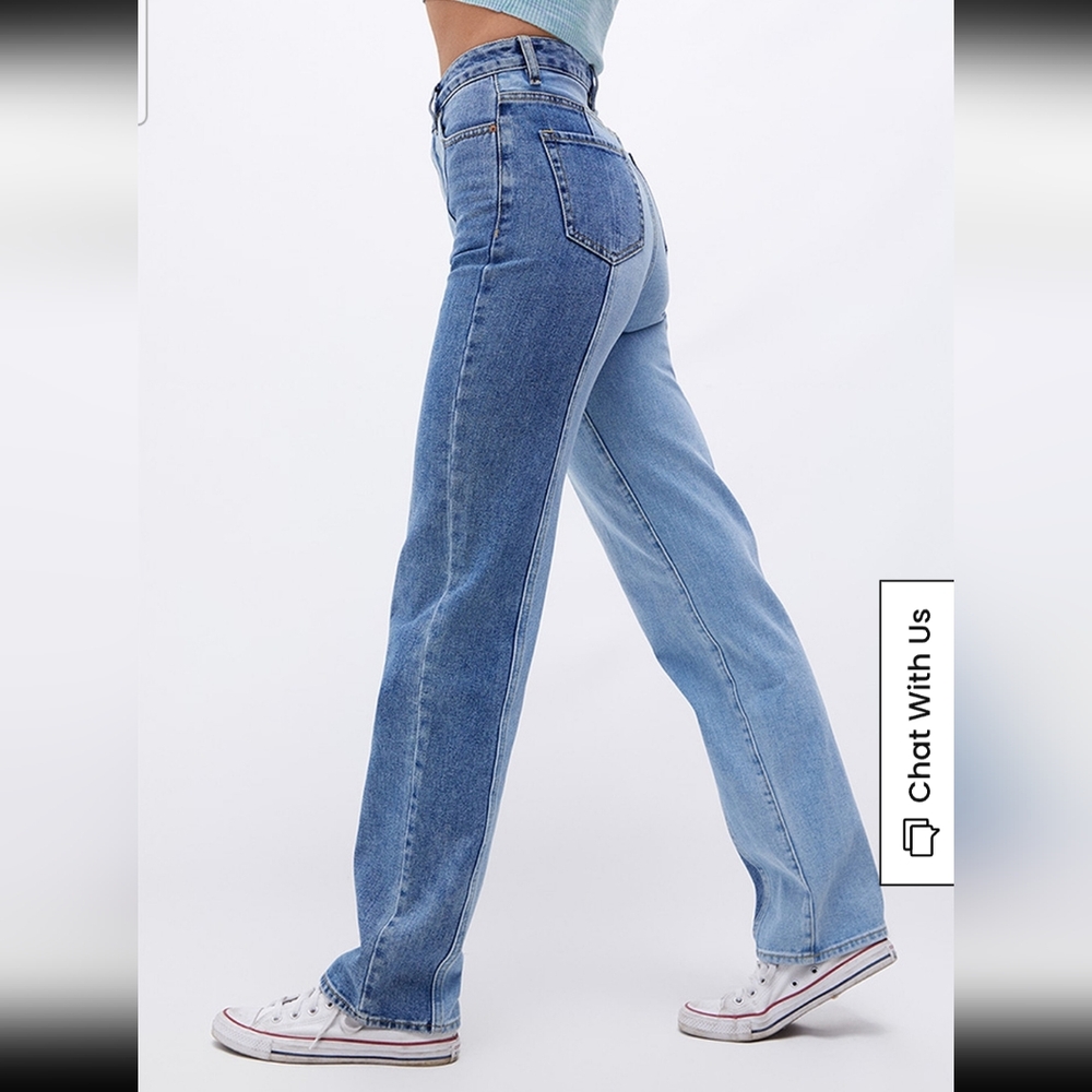 PacSun Women's Blue Two-Tone Jeans. Size 25 - Picture 4 of 16